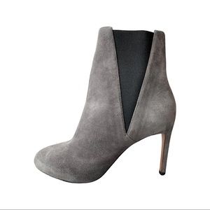 EUC Alaia Paris Suede Chelsea Booties